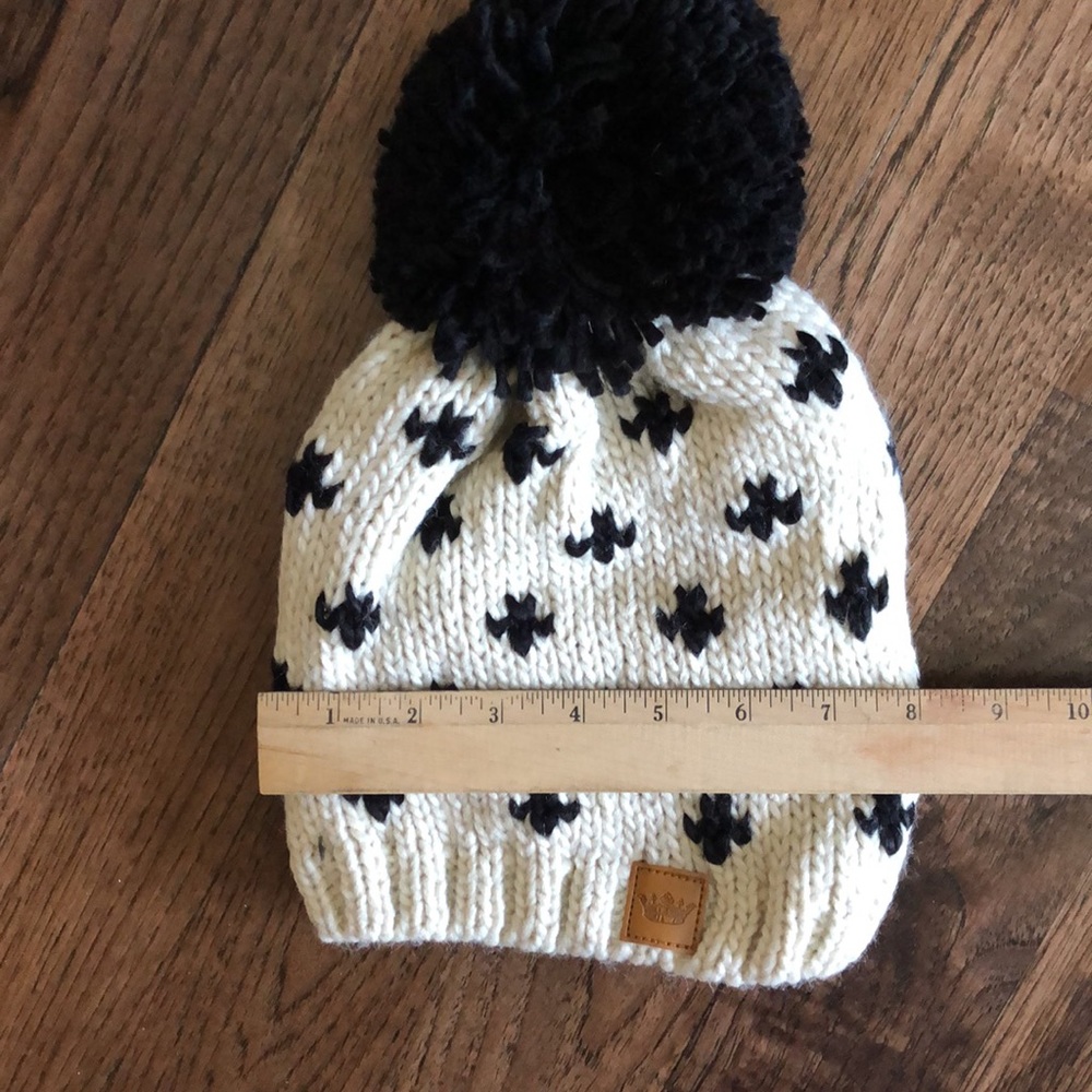Stocking Hat! Soft & Chunky! Fully Lined! New in Package!  Panache Brand - Picture 6 of 6